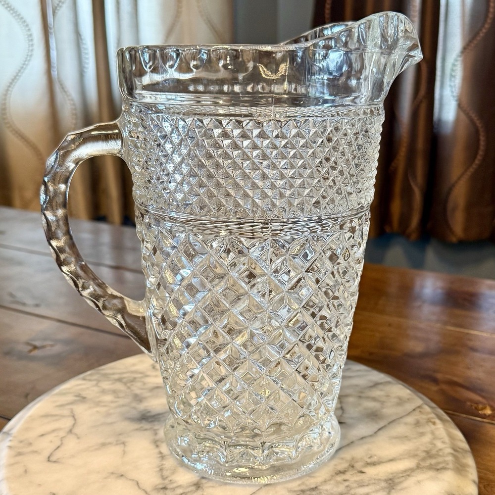VTG 70s Anchor Hocking Wexford Large Pressed‎ Glass 2 Qt Pitcher Diamond Pattern